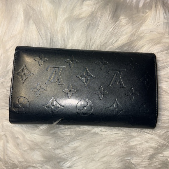 Louis Vuitton Grey Monogram Vernis Mat International, Grey wallet GUC - Picture 6 of 14